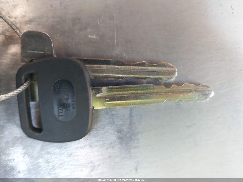 1998 Toyota Tacoma VIN: 4TAVL52N4WZ020562 Lot: 43793793