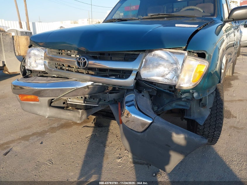 1998 Toyota Tacoma VIN: 4TAVL52N4WZ020562 Lot: 43793793