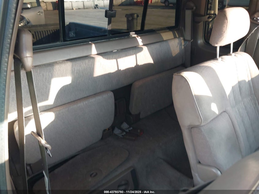 1998 Toyota Tacoma VIN: 4TAVL52N4WZ020562 Lot: 43793793