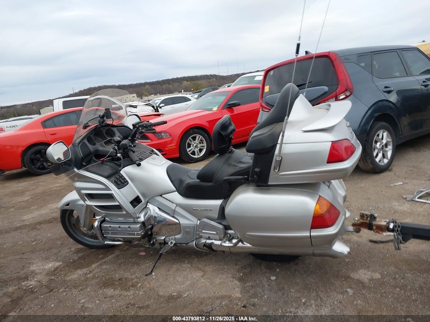 2005 Honda Gl1800 VIN: 1HFSC47055A413147 Lot: 43793812