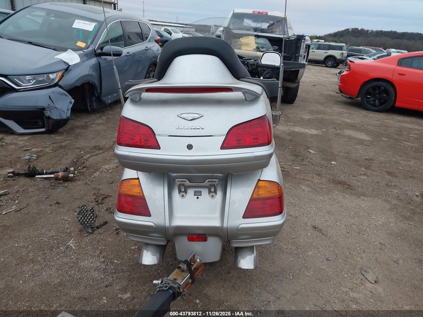 2005 Honda Gl1800 VIN: 1HFSC47055A413147 Lot: 43793812