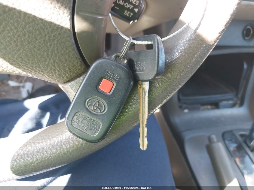 2005 Toyota Camry Le VIN: 4T1BE32K45U984596 Lot: 43793959