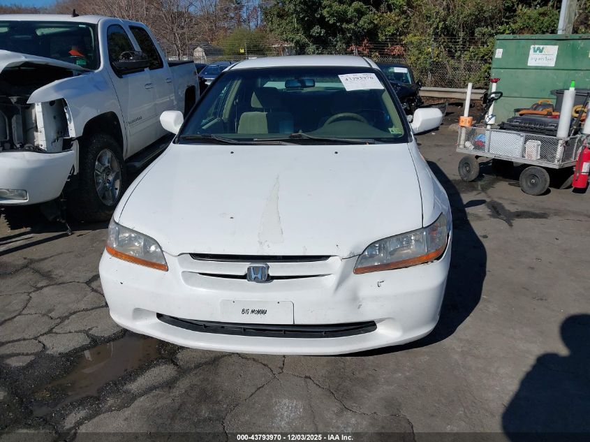 2000 Honda Accord 2.3 Lx VIN: 1HGCG6653YA081002 Lot: 43793970