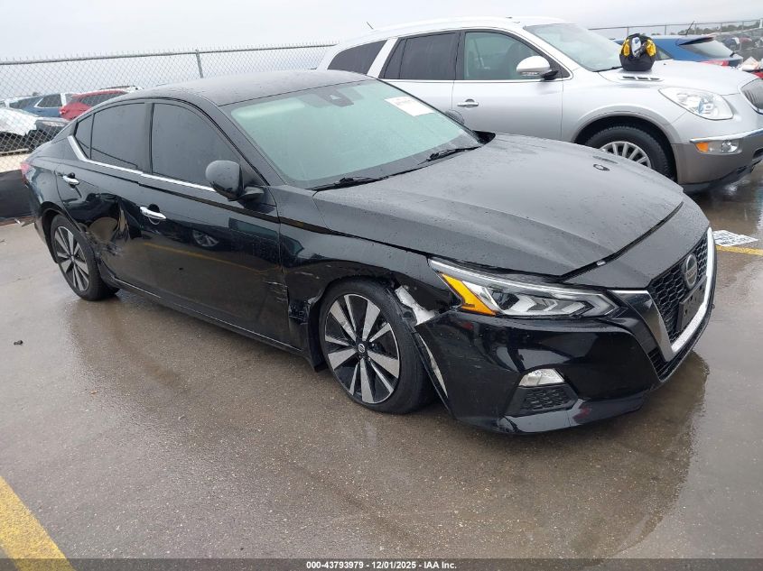 NISSAN ALTIMA SV FWD