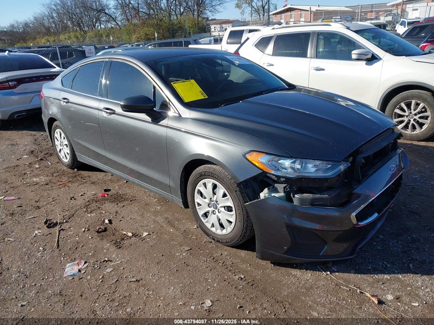FORD FUSION S