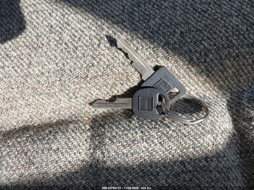 1989 GMC Sierra C1500 VIN: 1GTDC14K0KZ504380 Lot: 43794131