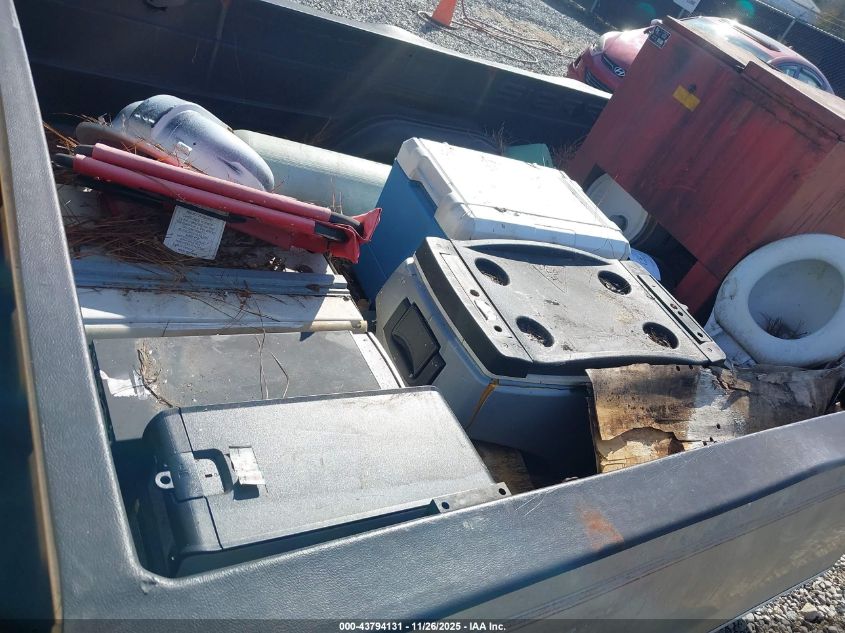 1989 GMC Sierra C1500 VIN: 1GTDC14K0KZ504380 Lot: 43794131