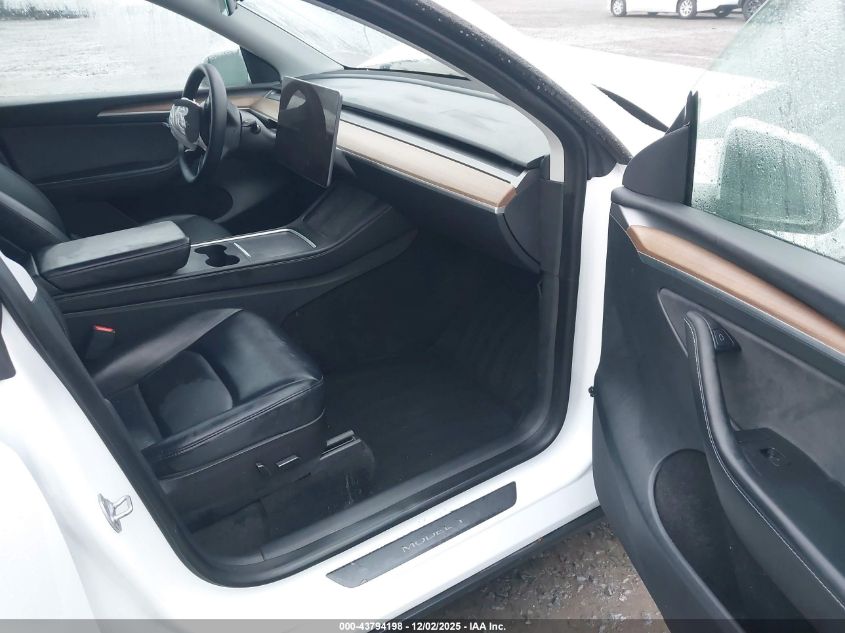 2023 Tesla Model Y Awd/Long Range Dual Motor All-Wheel Drive VIN: 7SAYGDEE7PF684988 Lot: 43794198