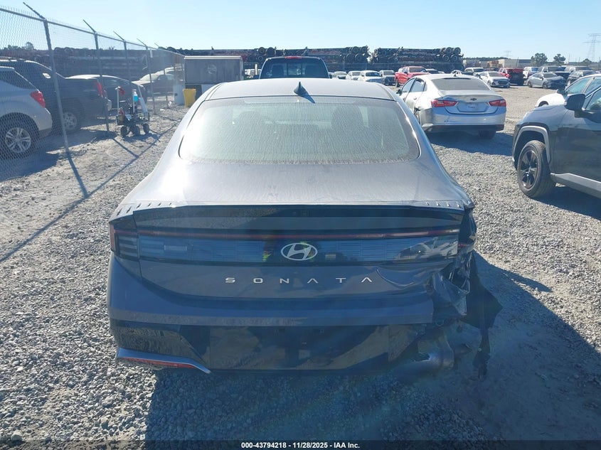 2025 Hyundai Sonata Sel VIN: KMHL64JA0SA446880 Lot: 43794218