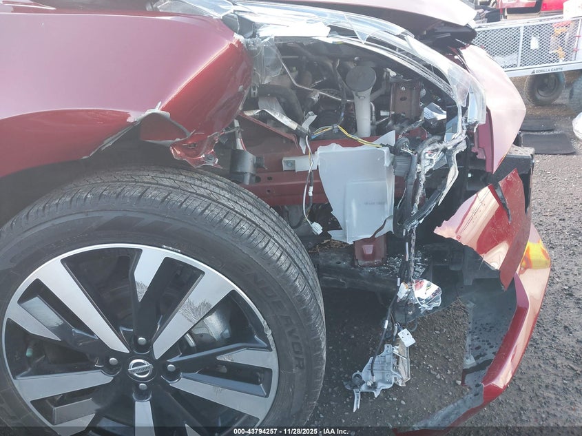 2022 Nissan Versa Sr VIN: 3N1CN8FV3NL851075 Lot: 43794257