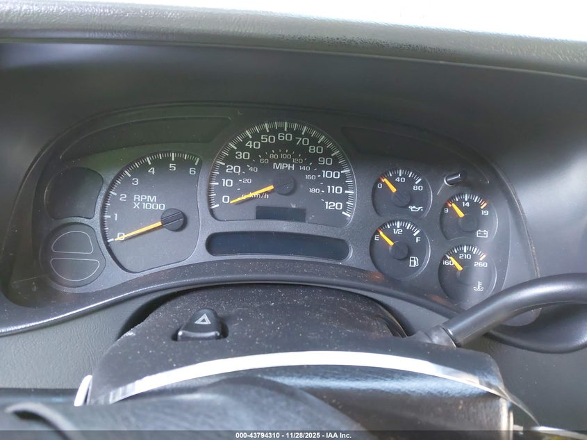 2005 Chevrolet Silverado 1500 Z71 VIN: 2GCEK13T551119332 Lot: 43794310