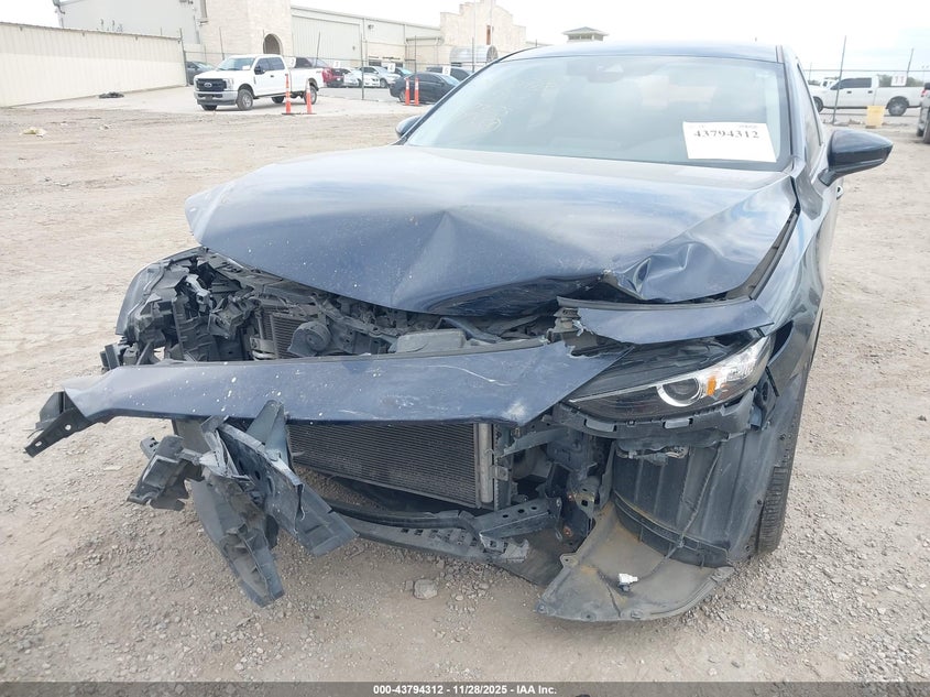 2020 Mazda Mazda3 Select Package VIN: JM1BPACLXL1175807 Lot: 43794312