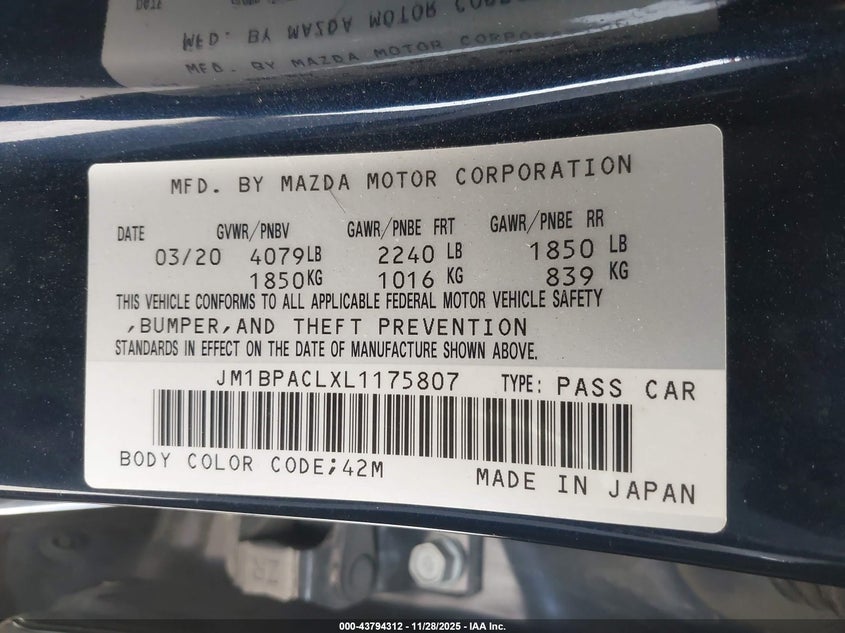 2020 Mazda Mazda3 Select Package VIN: JM1BPACLXL1175807 Lot: 43794312