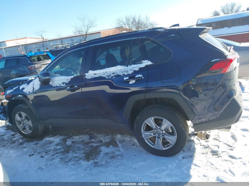 2024 Toyota Rav4 Xle VIN: 2T3P1RFV1RW469092 Lot: 43794328
