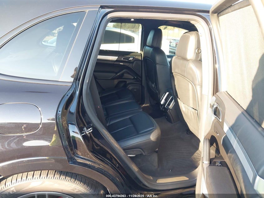 2014 Porsche Cayenne Gts VIN: WP1AD2A27ELA76971 Lot: 43794363