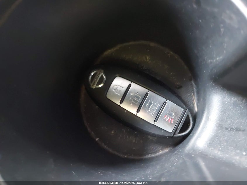 2017 Nissan Sentra Sr VIN: 3N1AB7AP4HY232513 Lot: 43794368