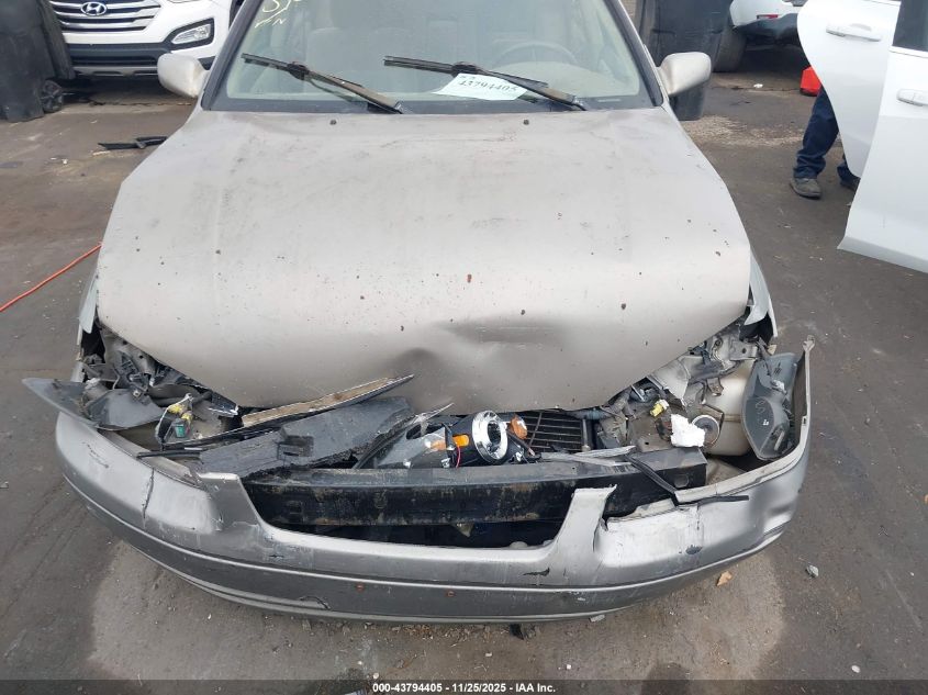 1999 Toyota Camry Le VIN: 4T1BG22KXXU477614 Lot: 43794405