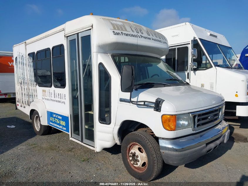 2007 Ford E-350 Cutaway VIN: 1FDWE35L77DB32560 Lot: 43794451