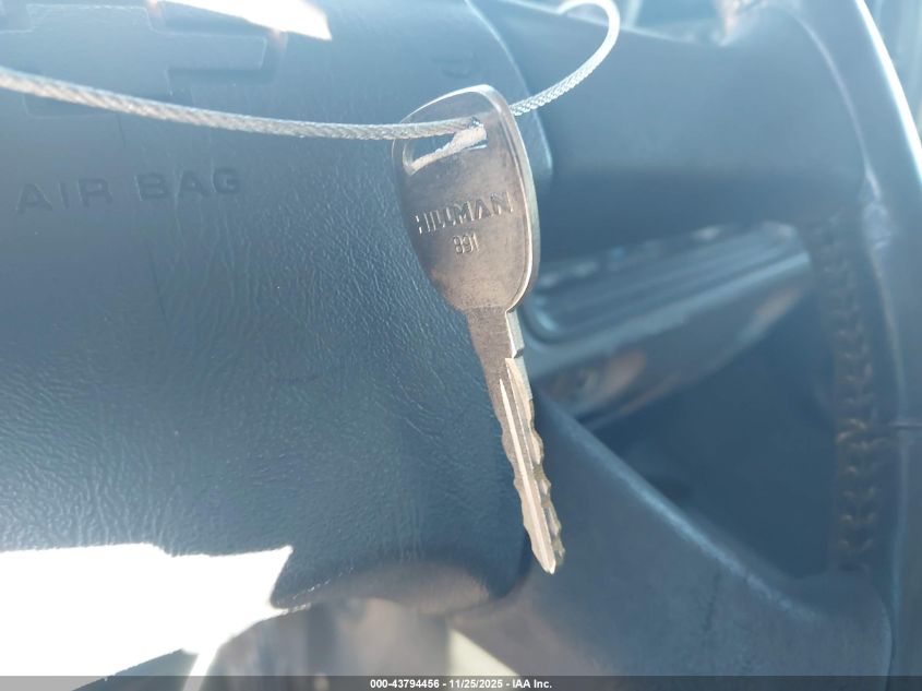 2004 Chevrolet Avalanche 1500 VIN: 3GNEC12T54G331563 Lot: 43794456