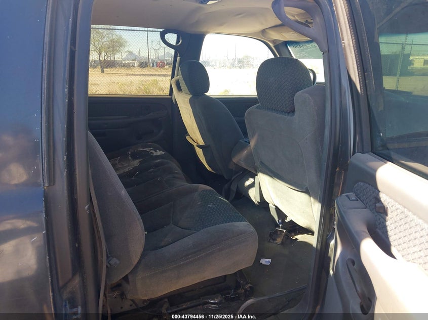 2004 Chevrolet Avalanche 1500 VIN: 3GNEC12T54G331563 Lot: 43794456