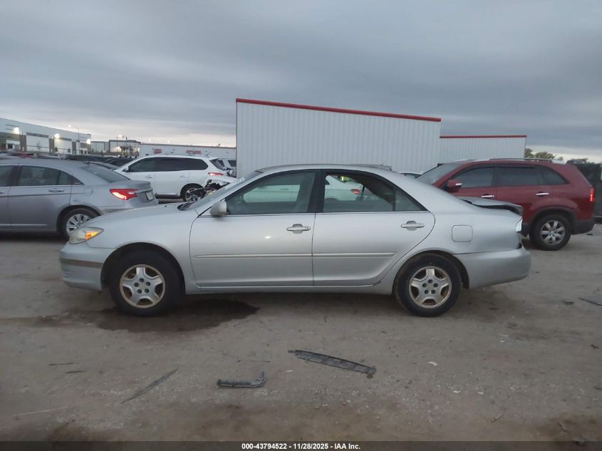 2002 Toyota Camry Le VIN: 4T1BE30K92U637795 Lot: 43794522
