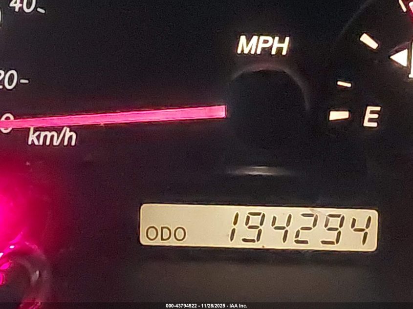 2002 Toyota Camry Le VIN: 4T1BE30K92U637795 Lot: 43794522