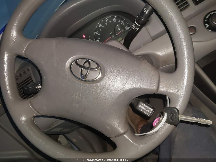 2002 Toyota Camry Le VIN: 4T1BE30K92U637795 Lot: 43794522