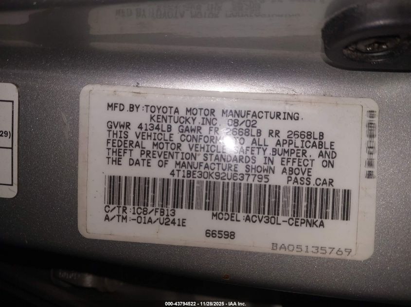 2002 Toyota Camry Le VIN: 4T1BE30K92U637795 Lot: 43794522