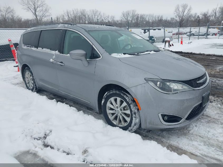 CHRYSLER PACIFICA TOURING-L