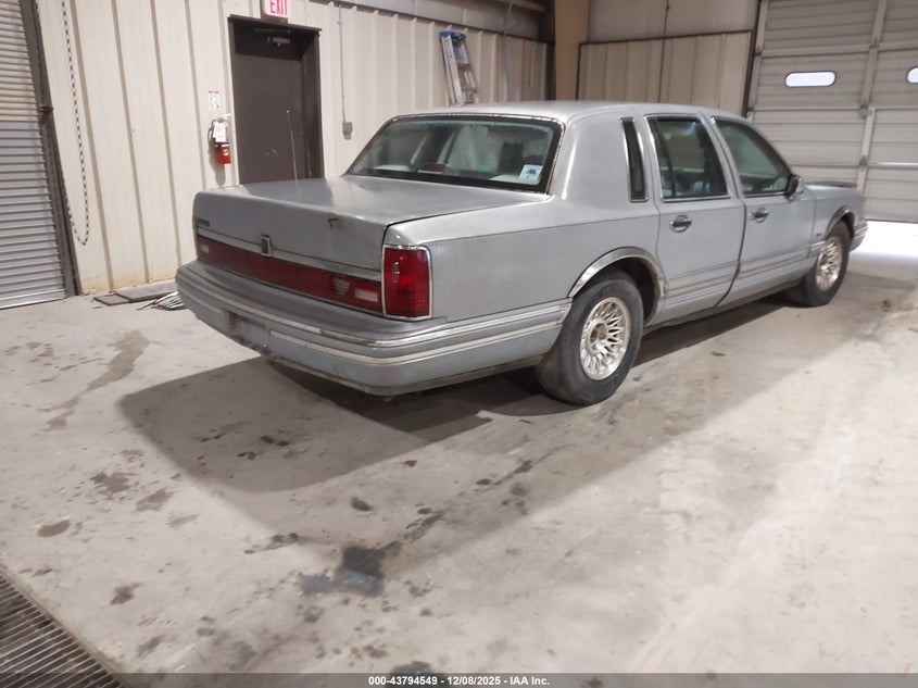 1993 Lincoln Town Car Executive