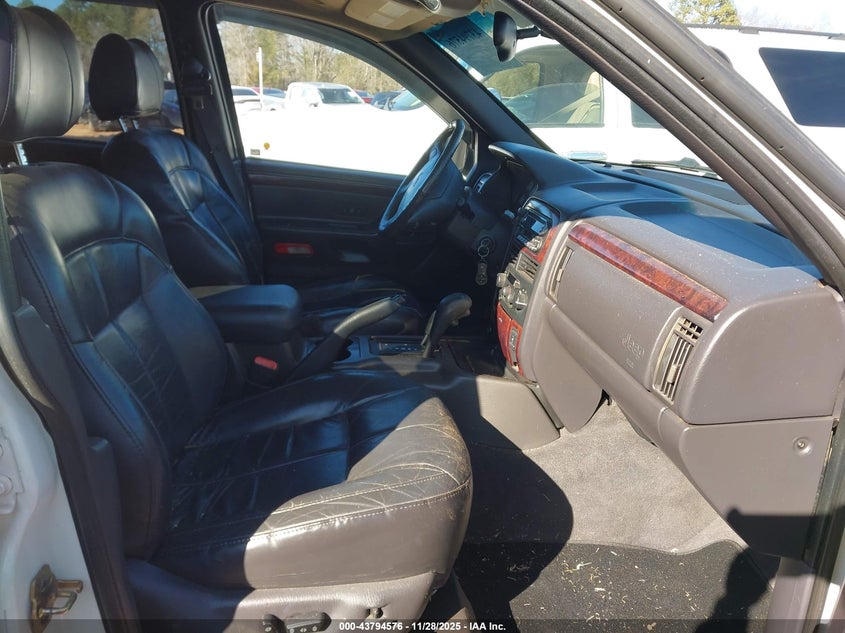 1J4GW58N81C611074 2001 JEEP GRAND CHEROKEE photo no. 5