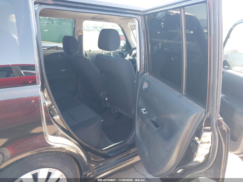 2004 Scion Xb VIN: JTLKT334540149367 Lot: 43794687