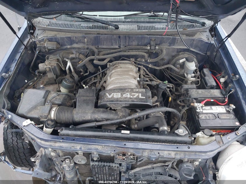 2003 Toyota Sequoia Sr5 V8 VIN: 5TDBT44A43S174665 Lot: 43794756