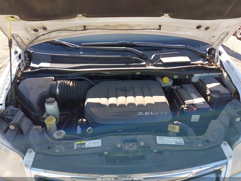 2013 Chrysler Town & Country Touring VIN: 2C4RC1BG0DR816183 Lot: 43794791