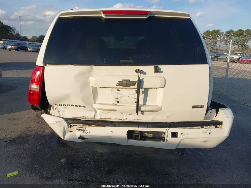 2008 Chevrolet Suburban 1500 Lt VIN: 1GNFC16048R227219 Lot: 43794831