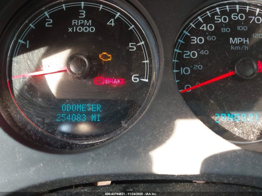 2008 Chevrolet Suburban 1500 Lt VIN: 1GNFC16048R227219 Lot: 43794831