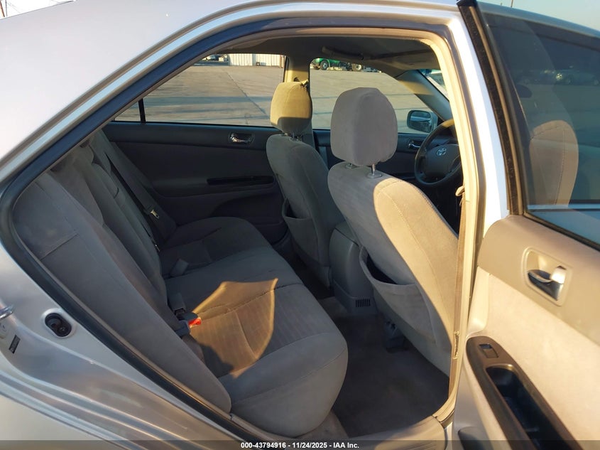 2005 Toyota Camry Std VIN: 4T1BE32KX5U031813 Lot: 43794916