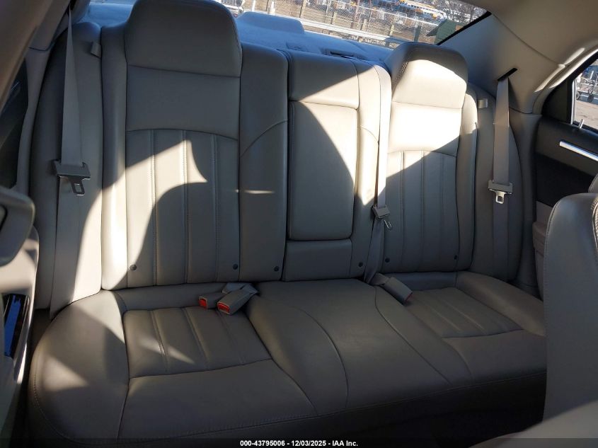 2007 Chrysler 300C VIN: 2C3KA63H67H676117 Lot: 43795006