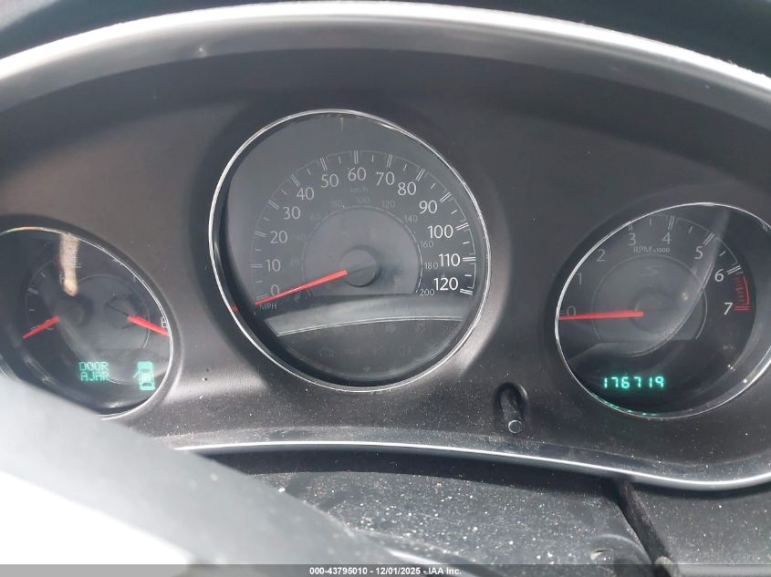 2013 Chrysler 200 Touring VIN: 1C3CCBBB4DN744499 Lot: 43795010