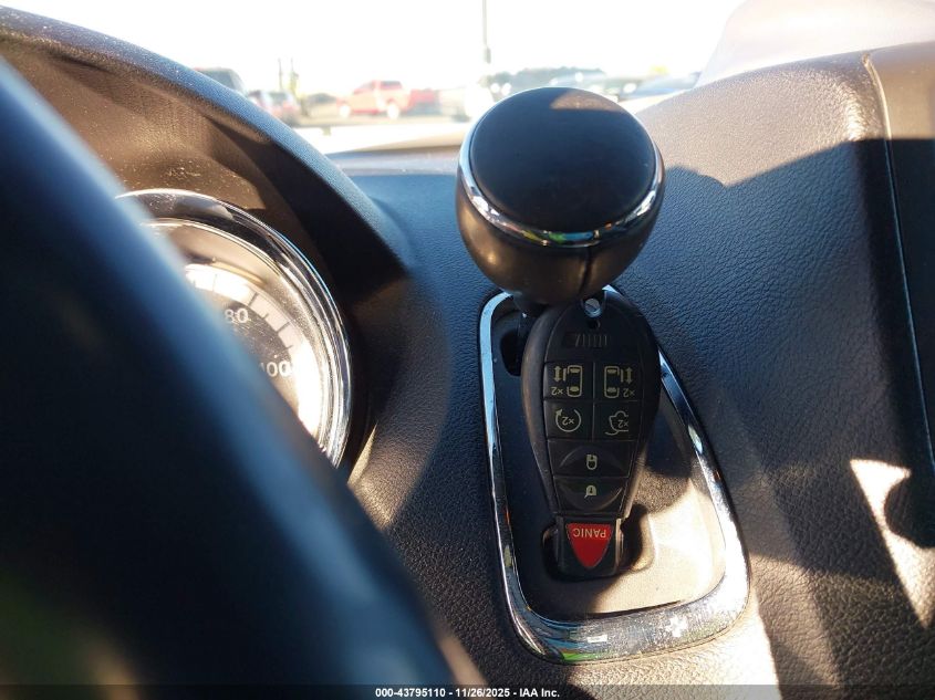 2017 Dodge Grand Caravan Sxt VIN: 2C4RDGCG6HR858054 Lot: 43795110