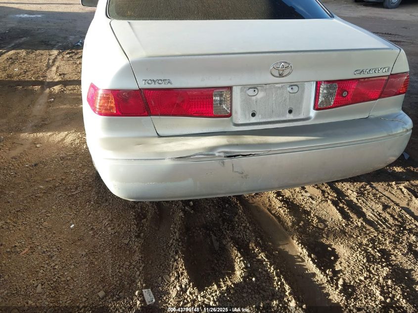 2001 Toyota Camry Le VIN: 4T1BG22K81U843397 Lot: 43795148