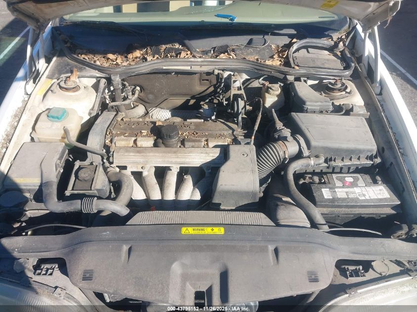 1998 Volvo V70 VIN: YV1LW5575W2455061 Lot: 43795152