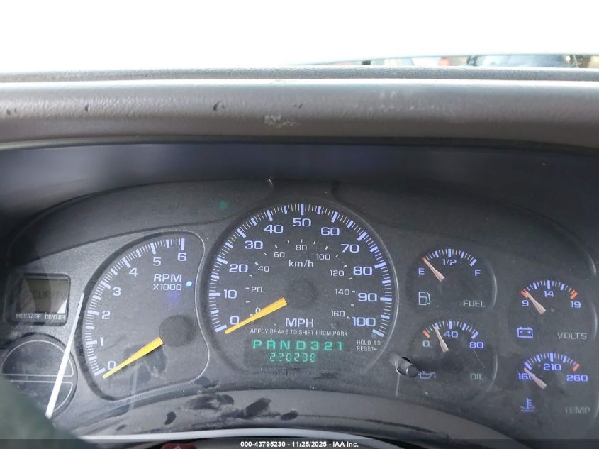 2000 Chevrolet Silverado 1500 Ls VIN: 2GCEC19T5Y1152520 Lot: 43795230