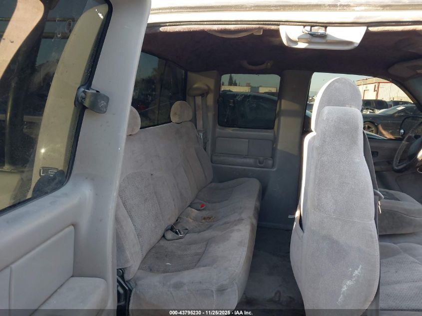 2000 Chevrolet Silverado 1500 Ls VIN: 2GCEC19T5Y1152520 Lot: 43795230