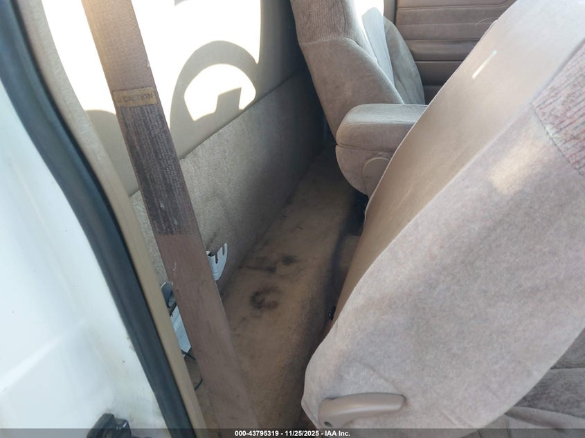 2000 GMC Sonoma Sls VIN: 1GTCS1445Y8101526 Lot: 43795319