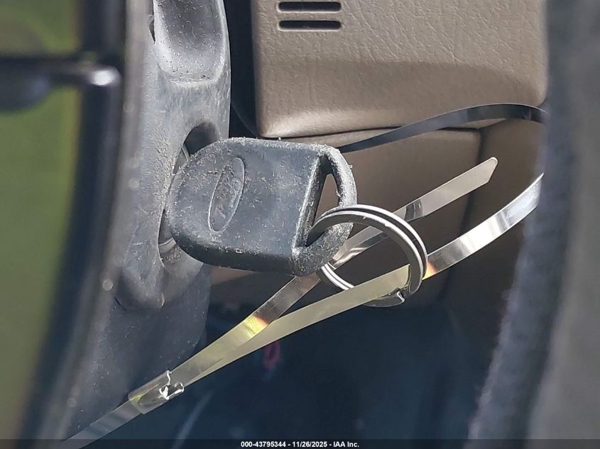 2004 Ford Explorer Nbx/Xlt VIN: 1FMZU73W94UB41860 Lot: 43795344