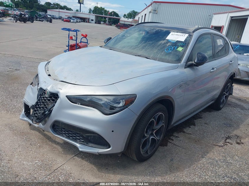 Vin: zaspakbn9r7d71878, lot: 44290800, alfa romeo stelvio ti awd 20242