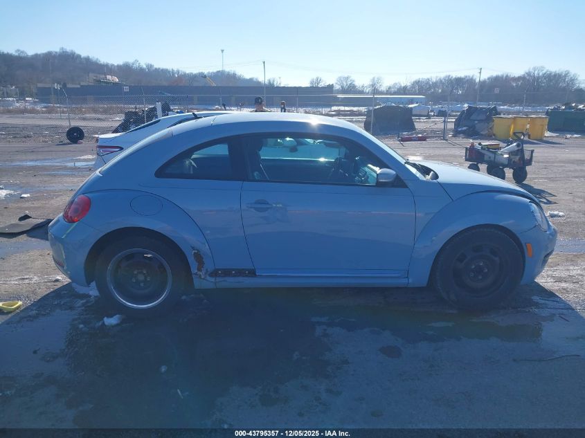 2012 Volkswagen Beetle 2.5L VIN: 3VWJP7AT1CM606522 Lot: 43795357