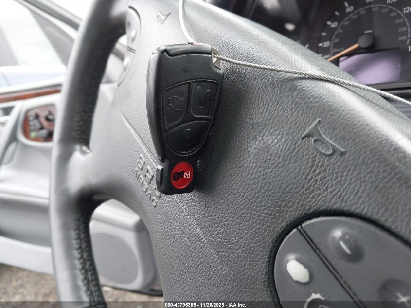 2001 Mercedes-Benz E 320 VIN: WDBJF65J01B234165 Lot: 43795385