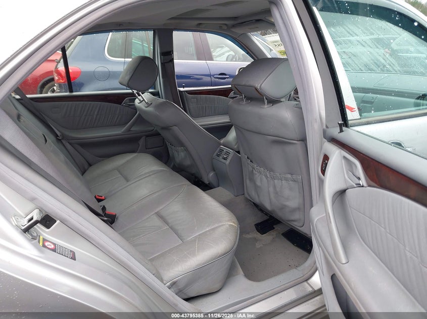 2001 Mercedes-Benz E 320 VIN: WDBJF65J01B234165 Lot: 43795385